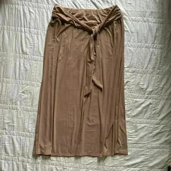 Minimalist beige slouchy maxi skirt ny collection women’s large cottagecore - Picture 1 of 8